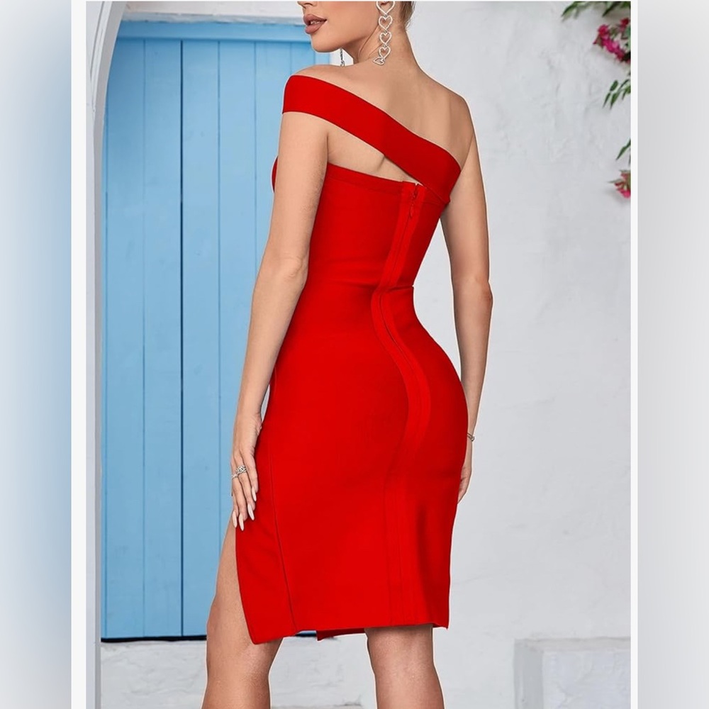 Off-Shoulder Bodycon Dress - Picture 2 of 4